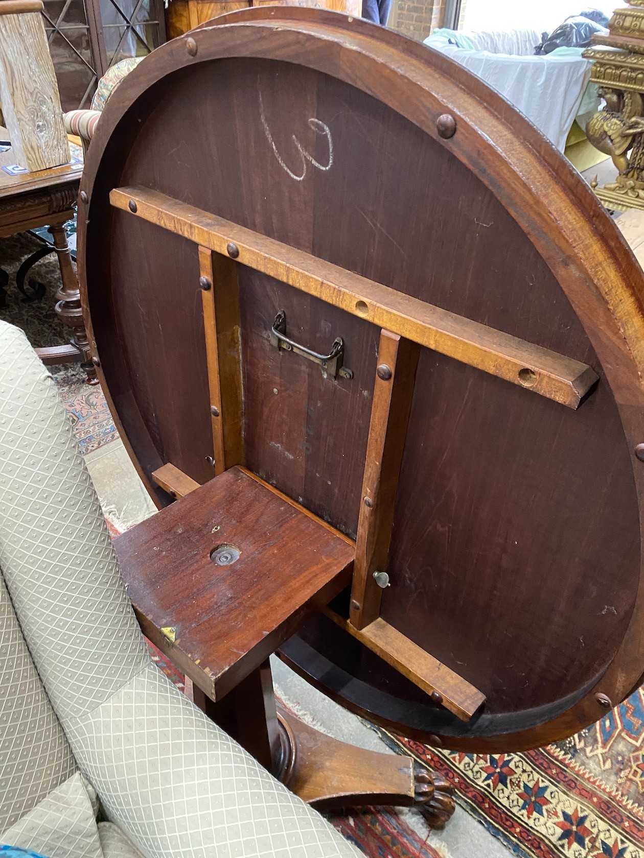 A Victorian circular mahogany tilt top breakfast table, diameter 102cm, height 72cm